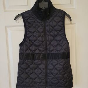 Nike Women's Dark Quilted Running Vest. Sz XS
